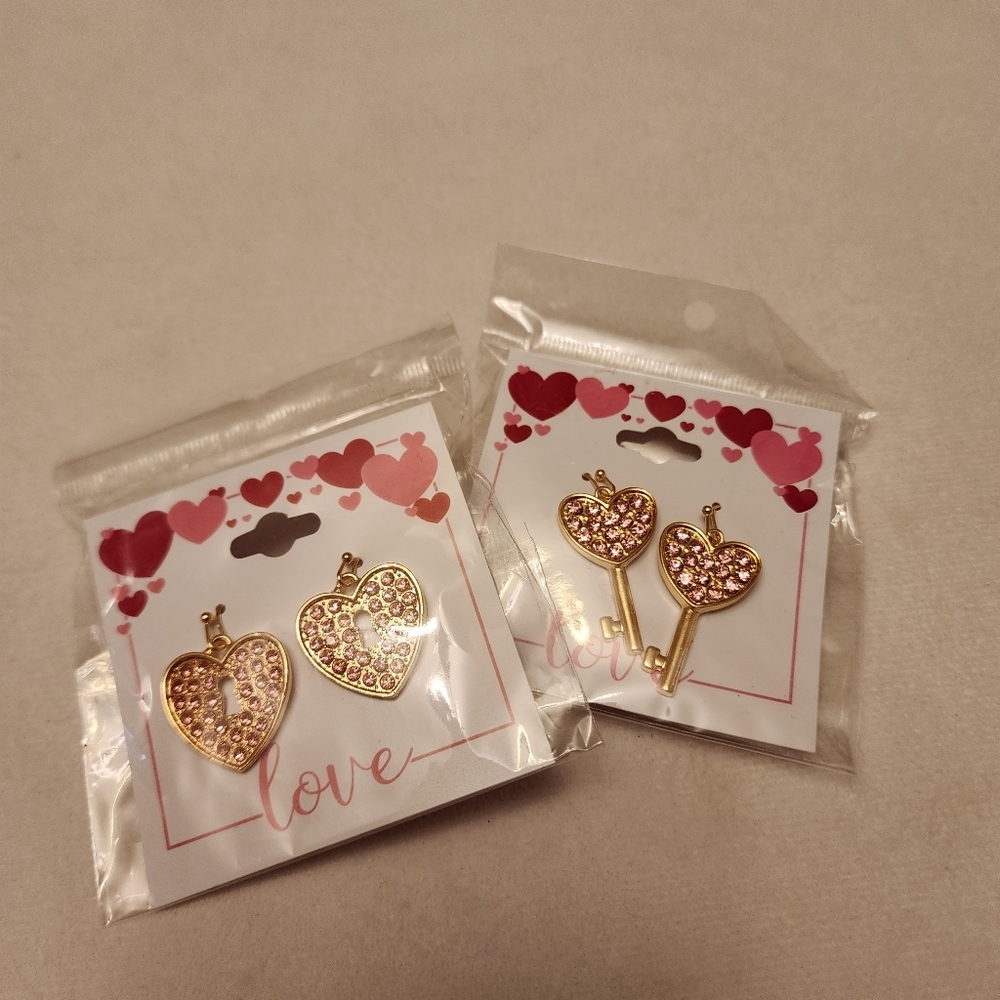 2 Sets of Heart Rhinestone Lock & Key Earrings - Picture 3 of 6